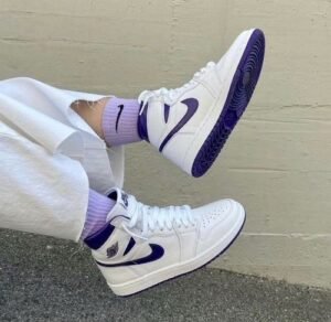 NIKE JORDAN RETRO 1 METALLIC COURT PURPLE SEMI UA