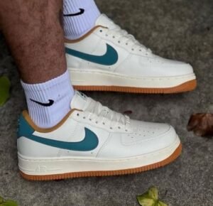Nikee Air Force 1 Hamava
