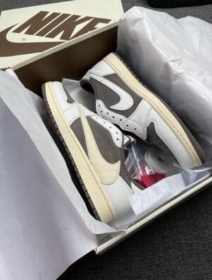 Nikee Air Jordan 1 Low Reverse Mocha Semi Ua
