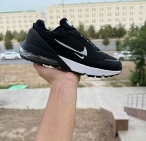 Nikee Airmax Pulse Black White