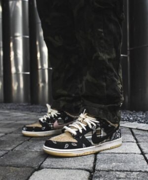 Nikee Sb Dunk Low Travis Scott Bandana