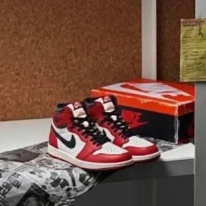 Nikee Air Jordan Retro 1 High Lost & Found