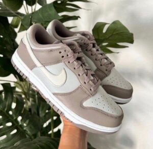 Nikee Sb Dunk Low Bone Beige