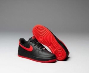 NIKEE AIRFORCE 1 07 UNIVERSITY RED BLACK
